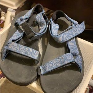 Blue tevas